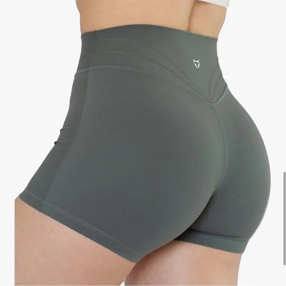 Set of 4 🏋️ Tom Tiger Workout Shorts - Picture 3 of 9